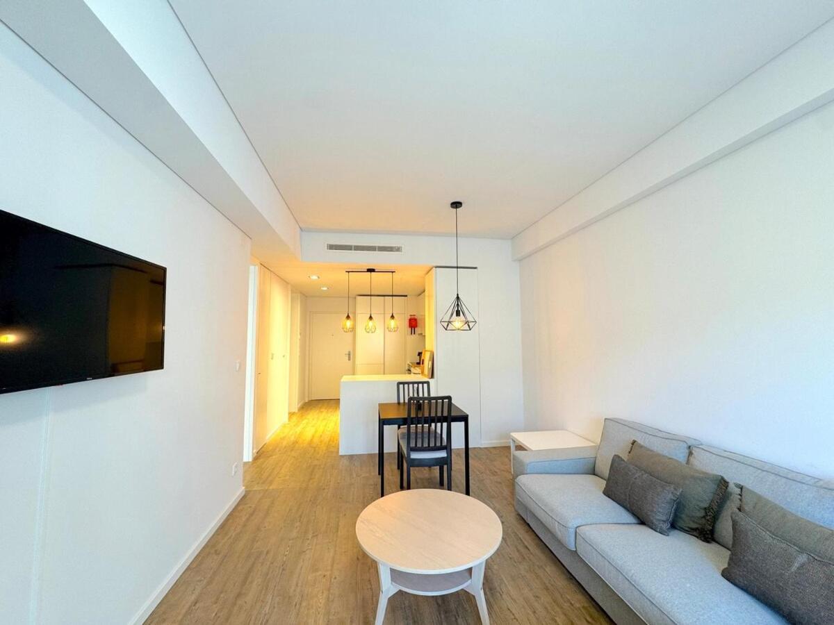 Made For The City Lovers- Urban Charm In Chiado Lissabon Buitenkant foto